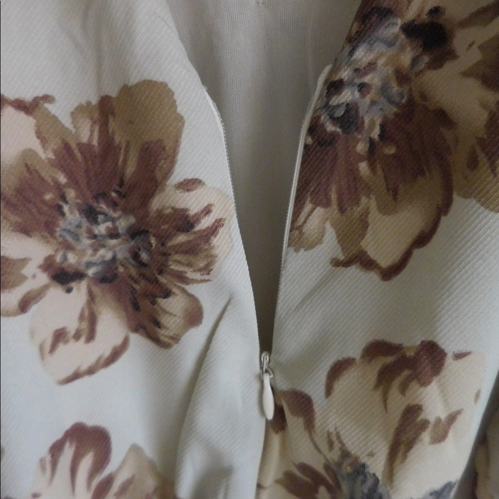 Stone Beige Floral Choker Romper (101) - Picture 9 of 12